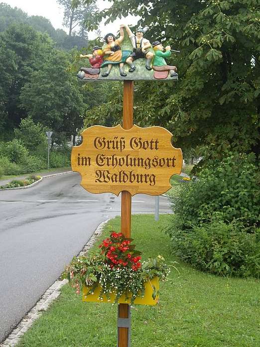  Herzlich willkommen in Waldburg! 